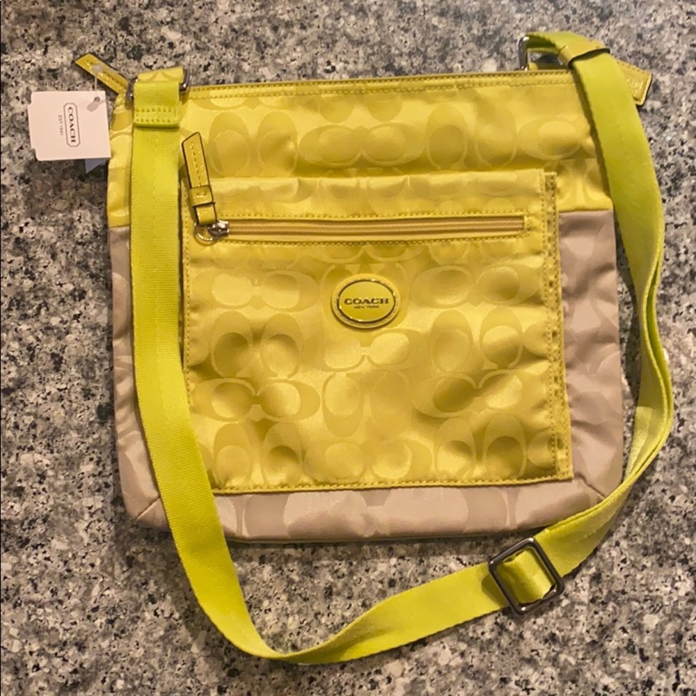 NWT Coach Crossbody purse Light Khaki & Citrine